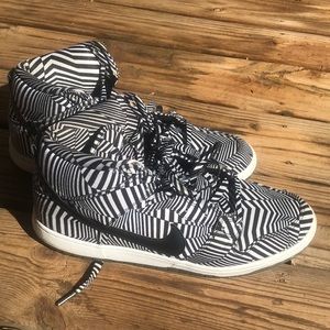 Nike High Tops Crazy Black & White